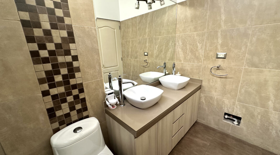 Venta linda casa en condominio en El Sol de La Molina II Etapa