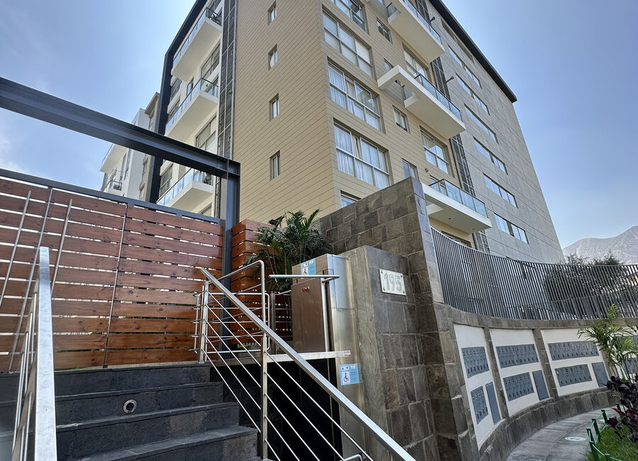 Venta de departamento en magnífico condominio Magna Haus, Monterrico, Surco