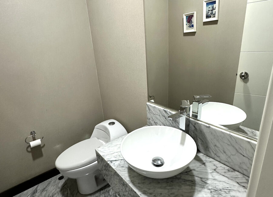 Venta de departamento en magnífico condominio Magna Haus, Monterrico, Surco