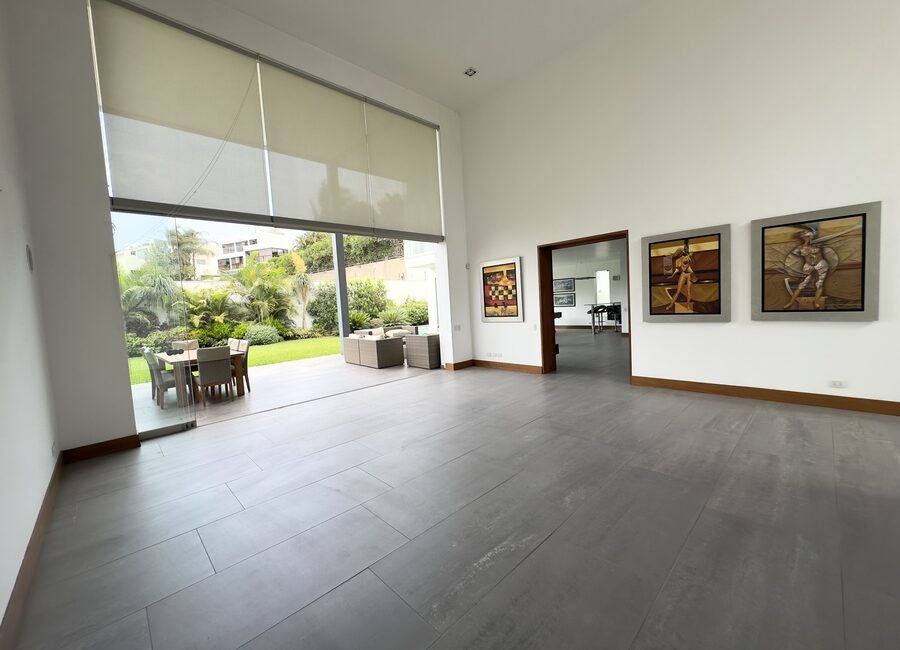 Venta de preciosa casa con jardín, terraza y bbq en Rinconada Alta, La Molina