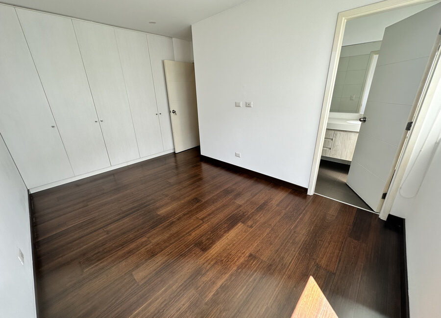 Venta de departamento en magnífico condominio Magna Haus, Monterrico, Surco