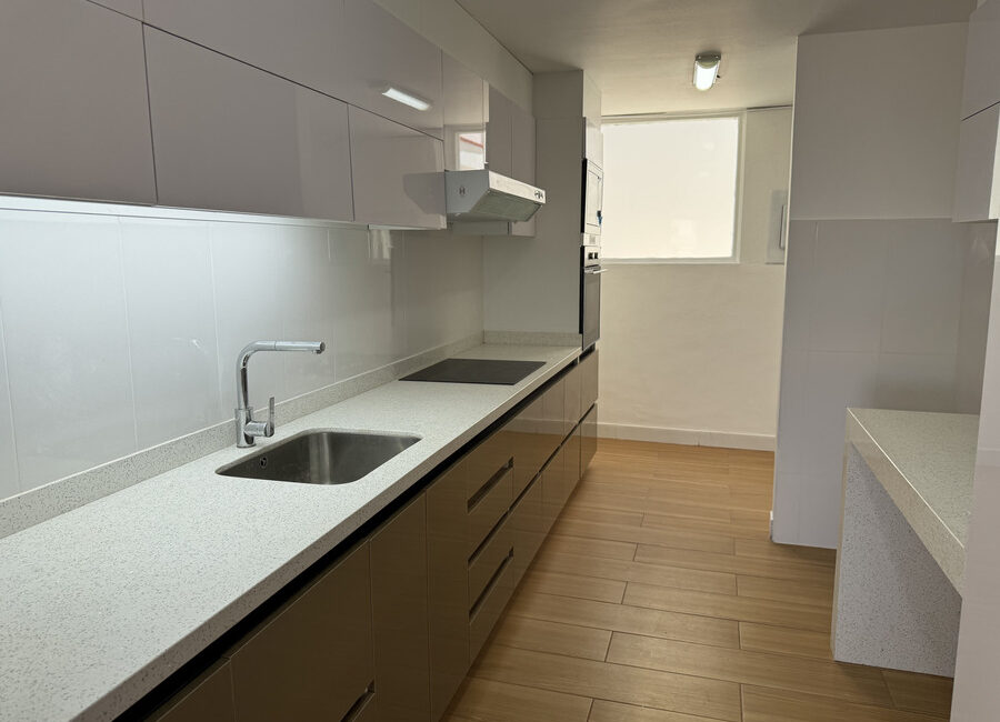 Venta amplio dpto tipo casa en Playa Santa Maria del Mar. Remodelado