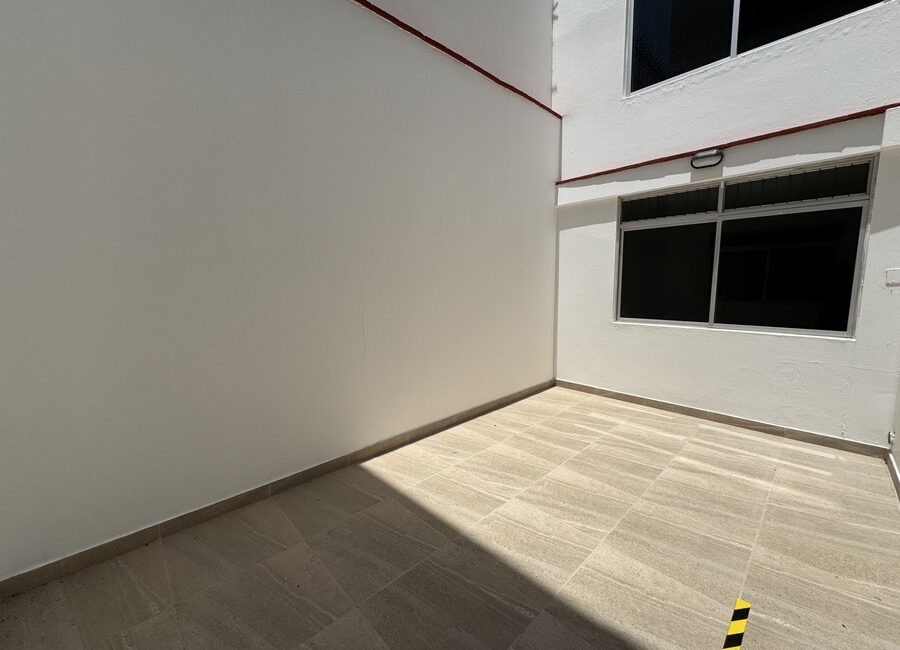 Venta amplio dpto tipo casa en Playa Santa Maria del Mar. Remodelado