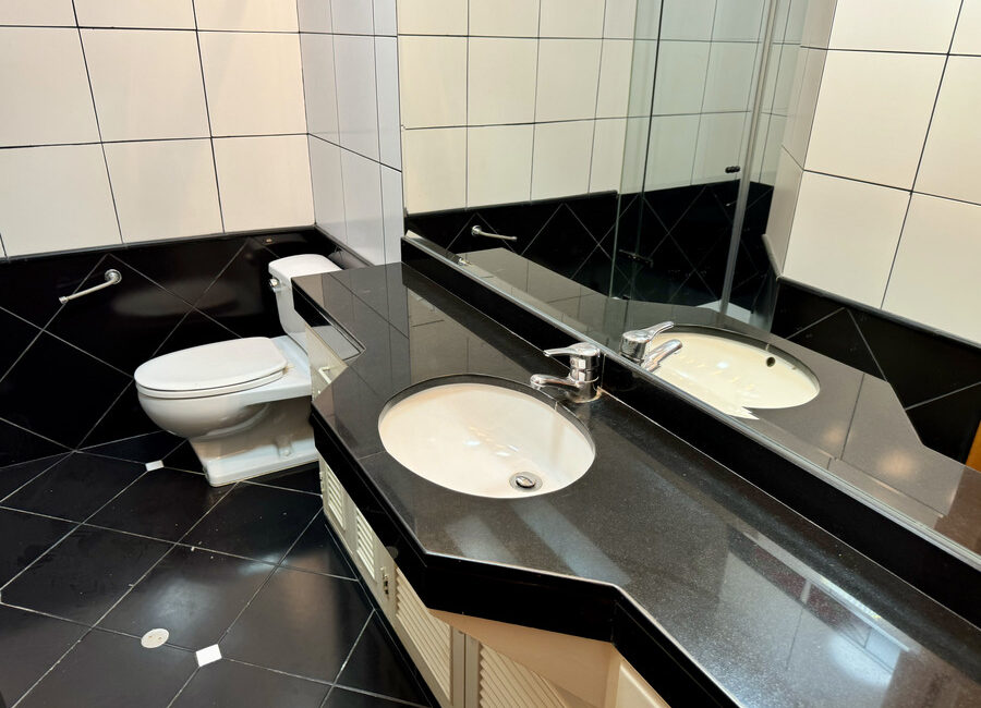Venta residencia con gran terreno de 2500m2. Urb. La Planicie 1ra etapa, La Molina
