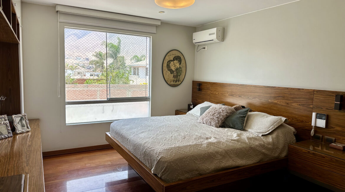 Venta casa en condominio Urb. Sol de la Molina