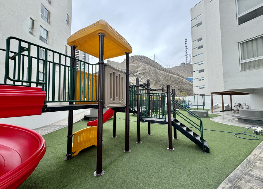 Venta estupendo departamento 4 dormitorios. Cerros de Camacho. Surco