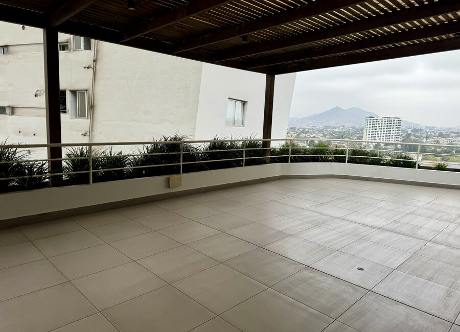Venta estupendo departamento 4 dormitorios. Cerros de Camacho. Surco
