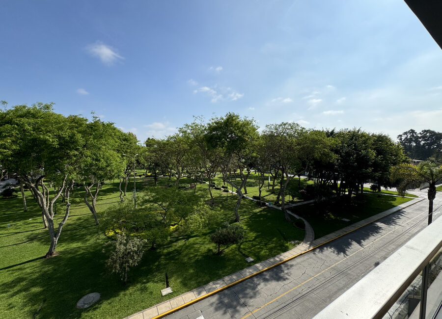 Venta espectacular penthouse Urb. Chacarilla, San Borja. Frente a parque.