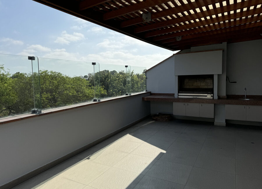 Venta espectacular penthouse Urb. Chacarilla, San Borja. Frente a parque.
