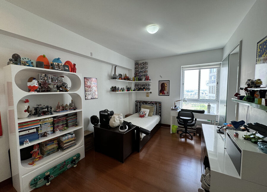 Venta estupendo departamento 4 dormitorios. Cerros de Camacho. Surco