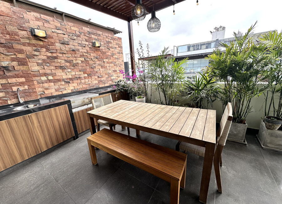 Venta Penthouse Duplex con terraza cerca de la UPC, Monterrico, Surco