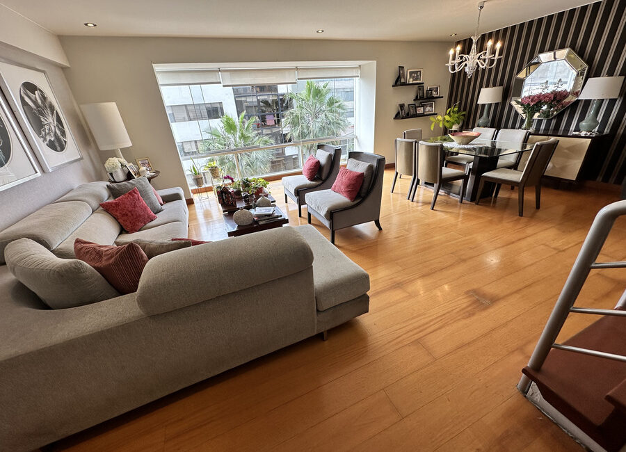 Venta Penthouse Duplex con terraza cerca de la UPC, Monterrico, Surco