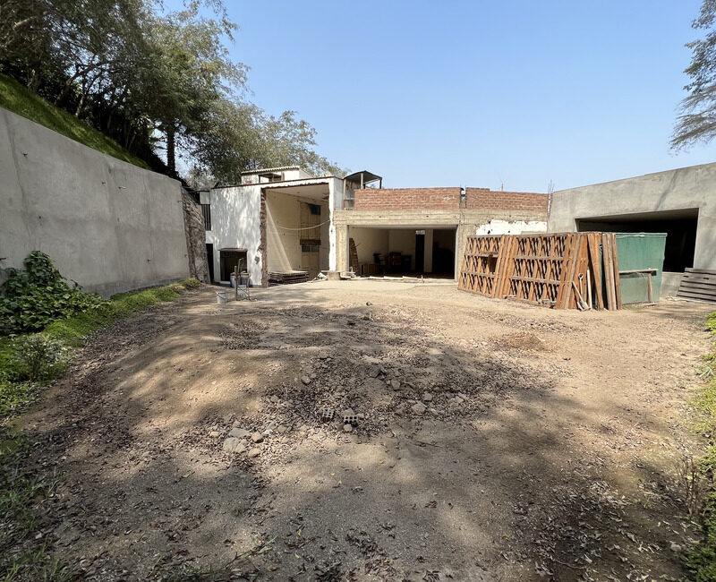 Terreno exclusivo en La Planicie, vista a arboles